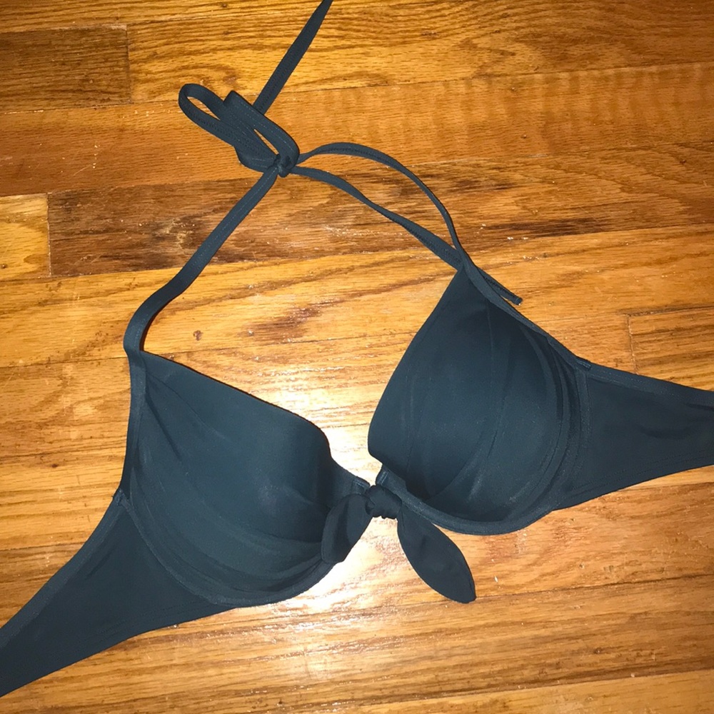 Victoria’s Secret push-up bikini top